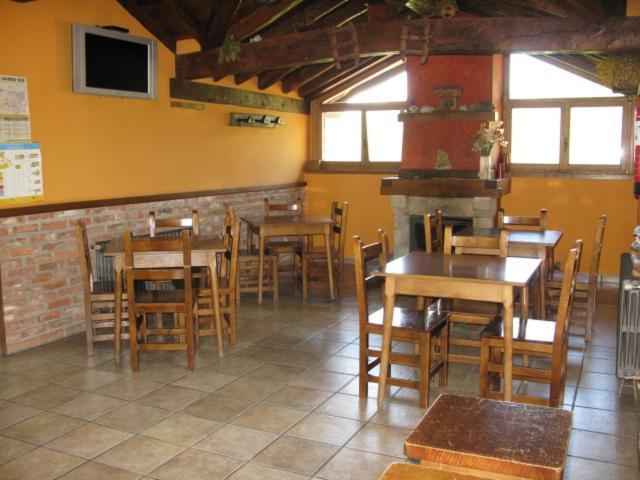 La Posada De Cucayo Dobres Buitenkant foto