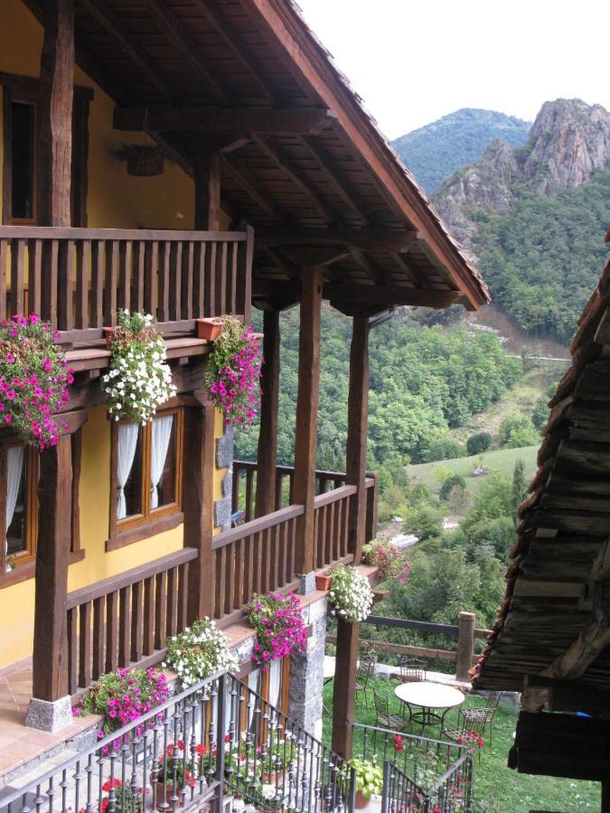 La Posada De Cucayo Dobres Buitenkant foto